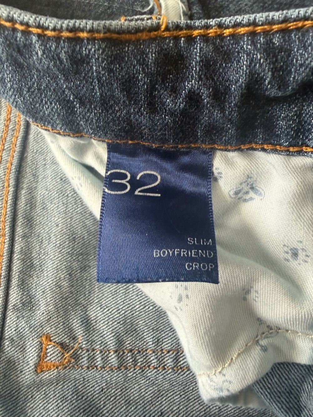 Pilcro Distressed Cropped Jeans in Dark Blue - Slim Boyfriend Cropped - Picture 5 of 6